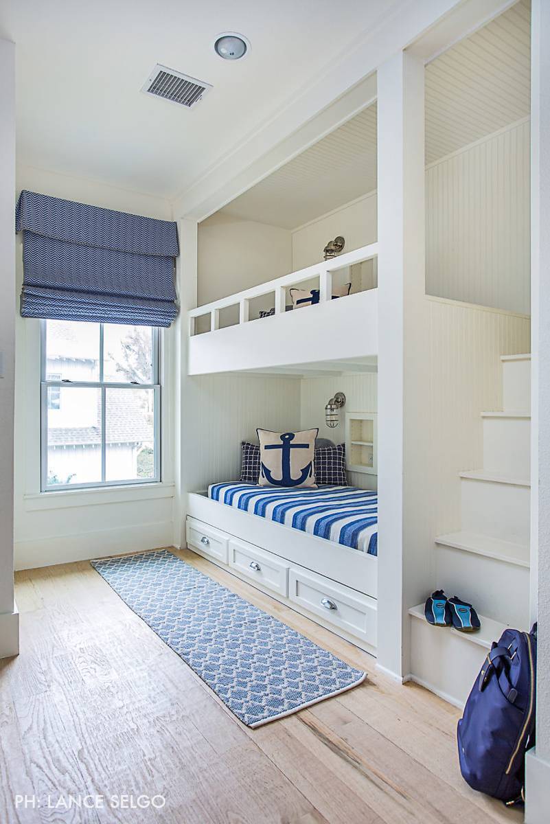 Lake house store loft bed