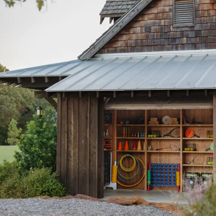 Long cove feature square 63 07