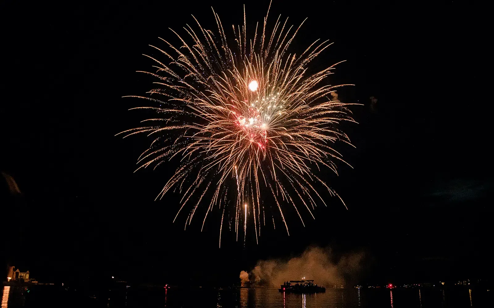 Long cove lifestyle gallery landscape 80 50