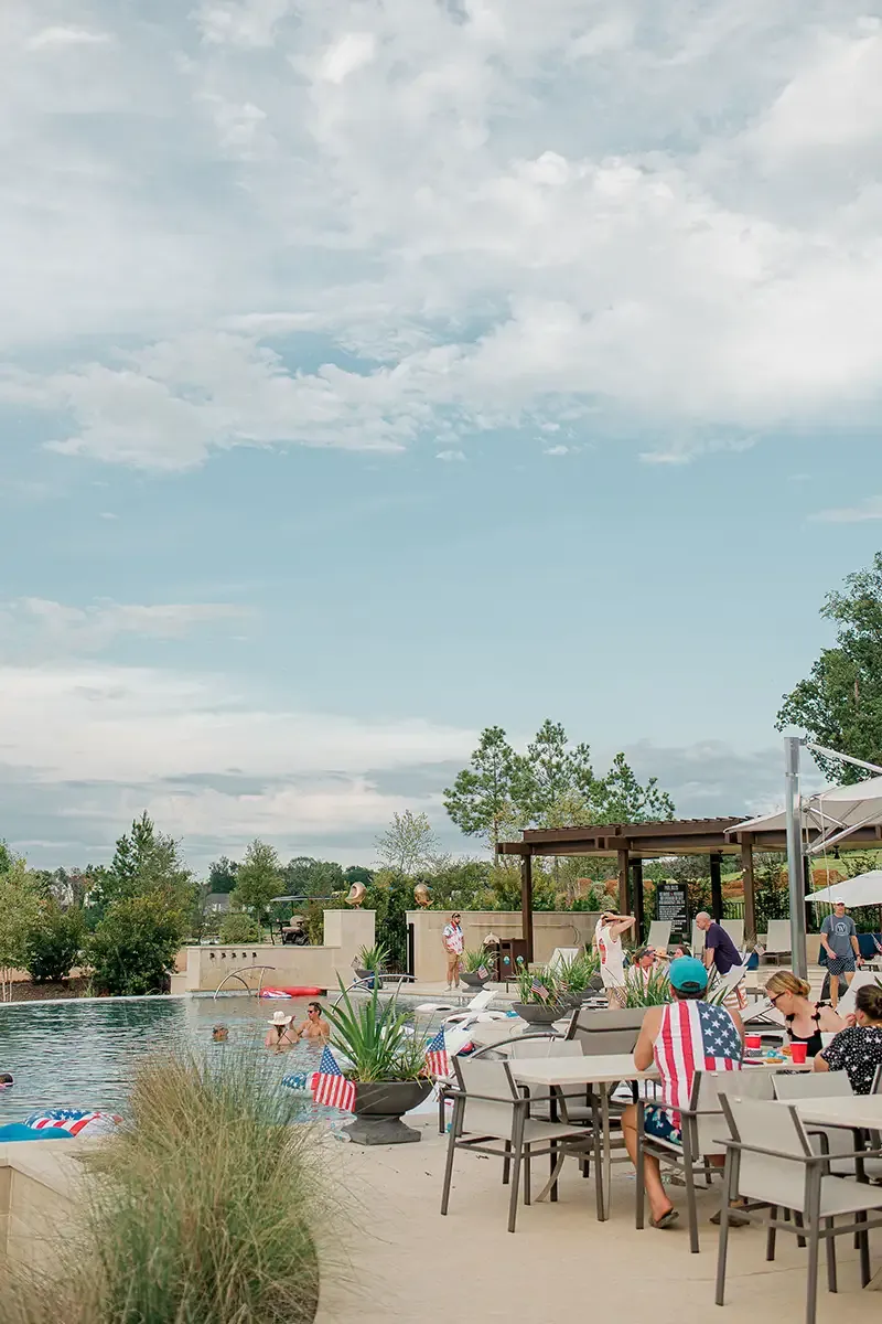 Long cove lifestyle gallery portrait 10