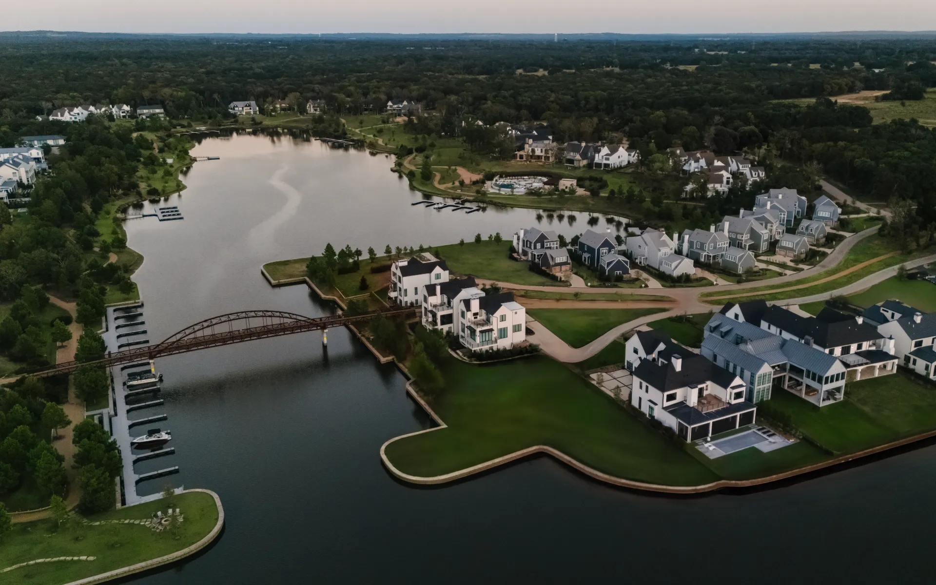 Long cove lifestyle marina landscape 03