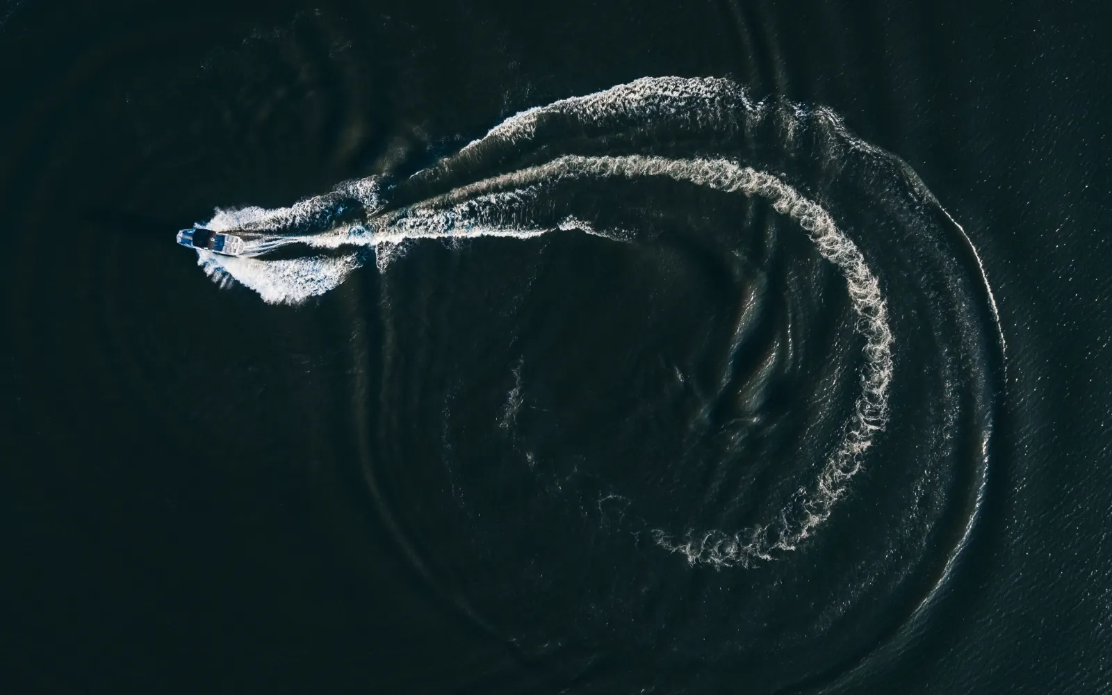 Long cove lifestyle marina landscape 80 12