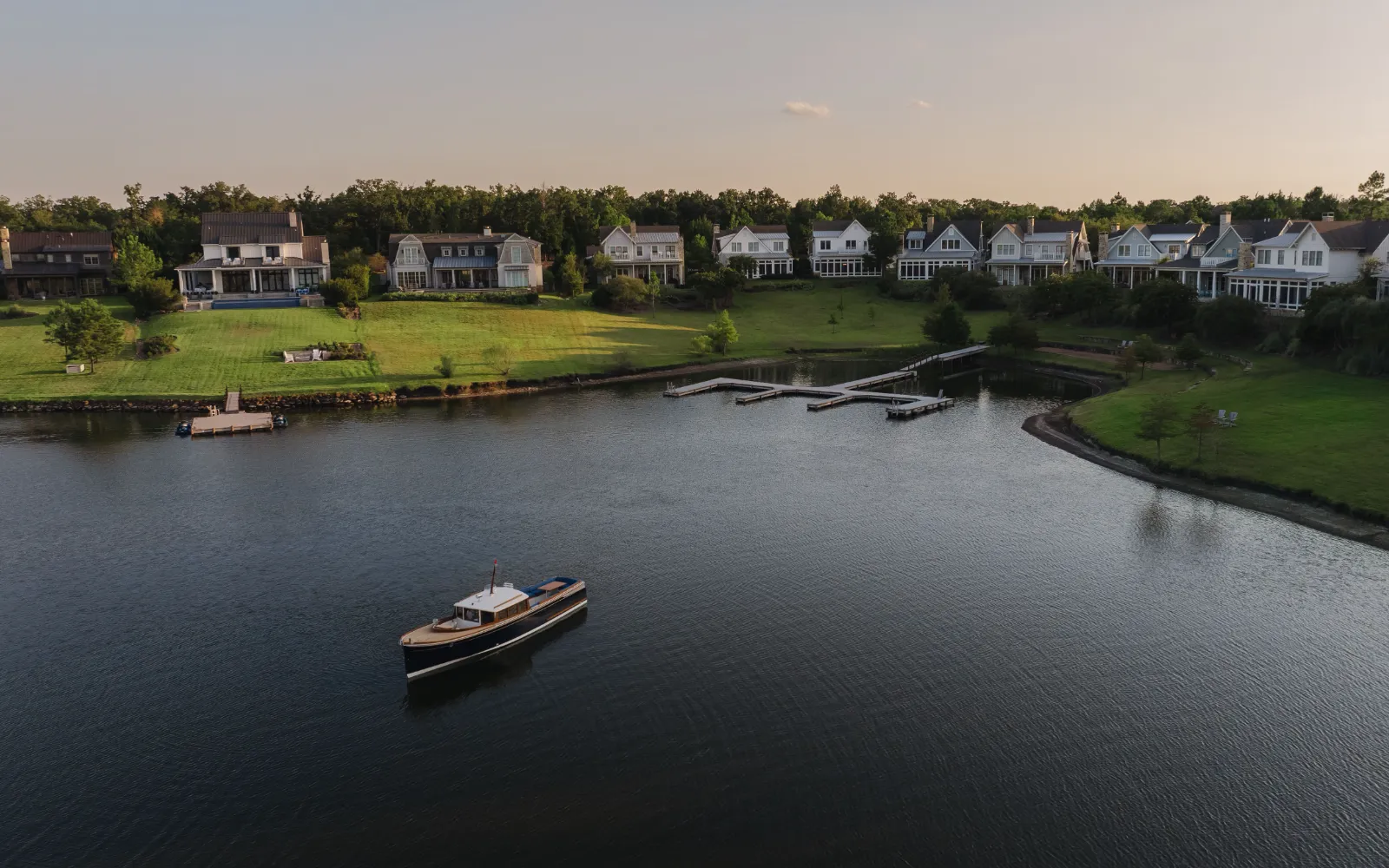 Long cove lifestyle marina landscape 80 14