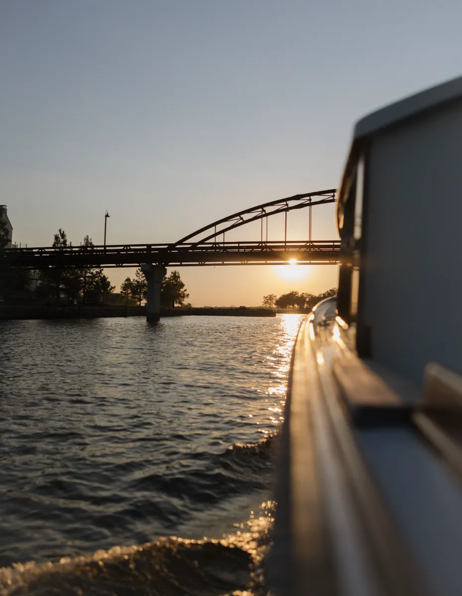 Long cove lifestyle marina portrait 80 06