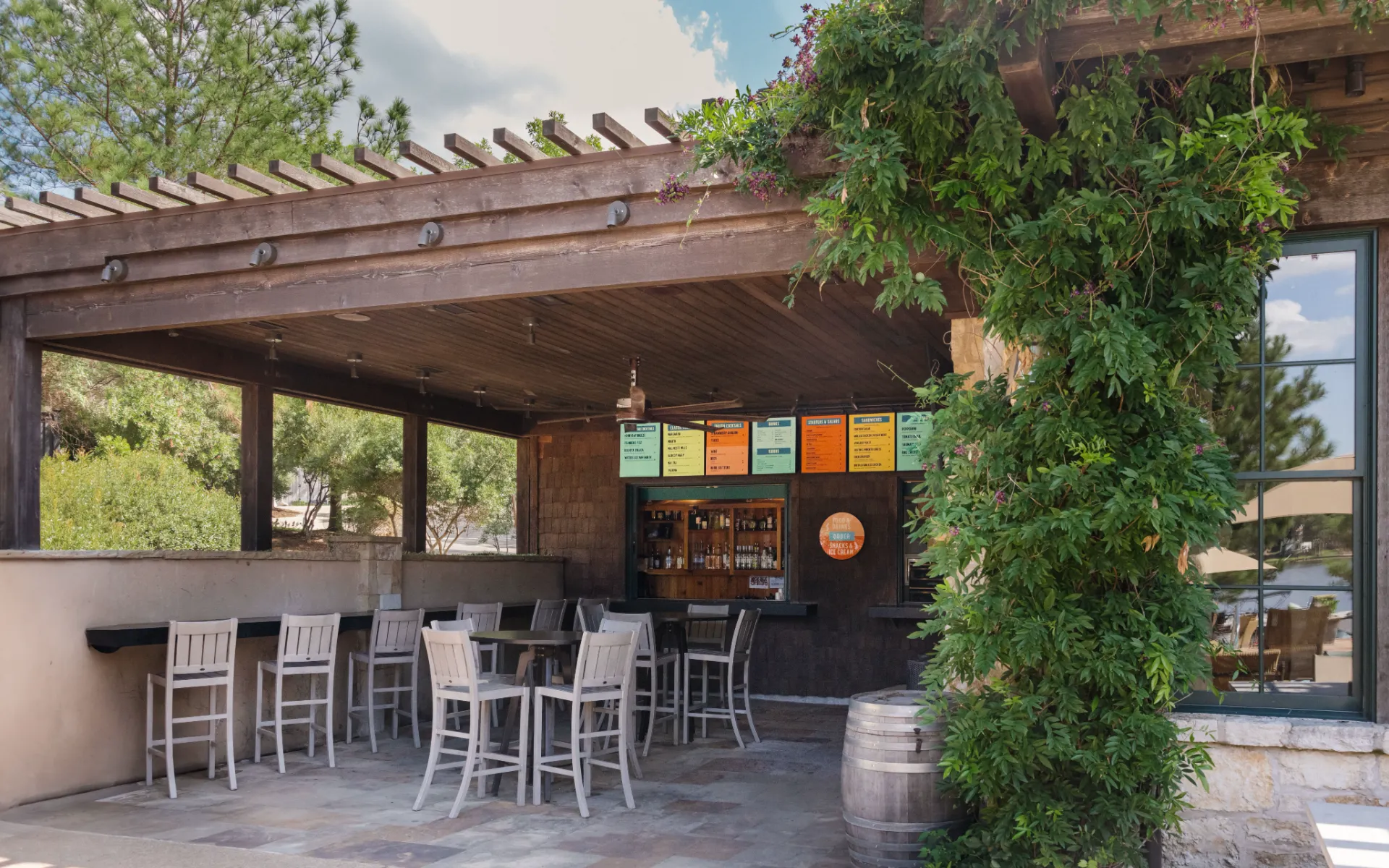 Long cove lifestyle pool landscape 09