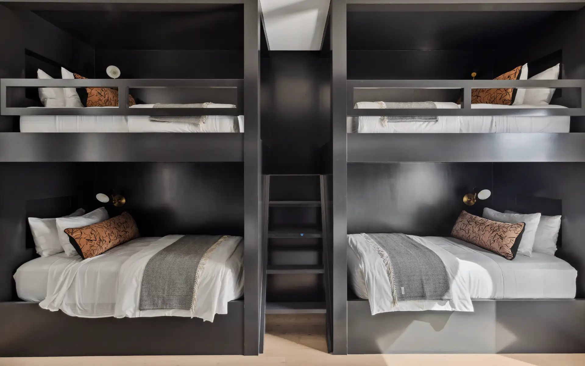 Long cove listing home southshore70 gallery63 22