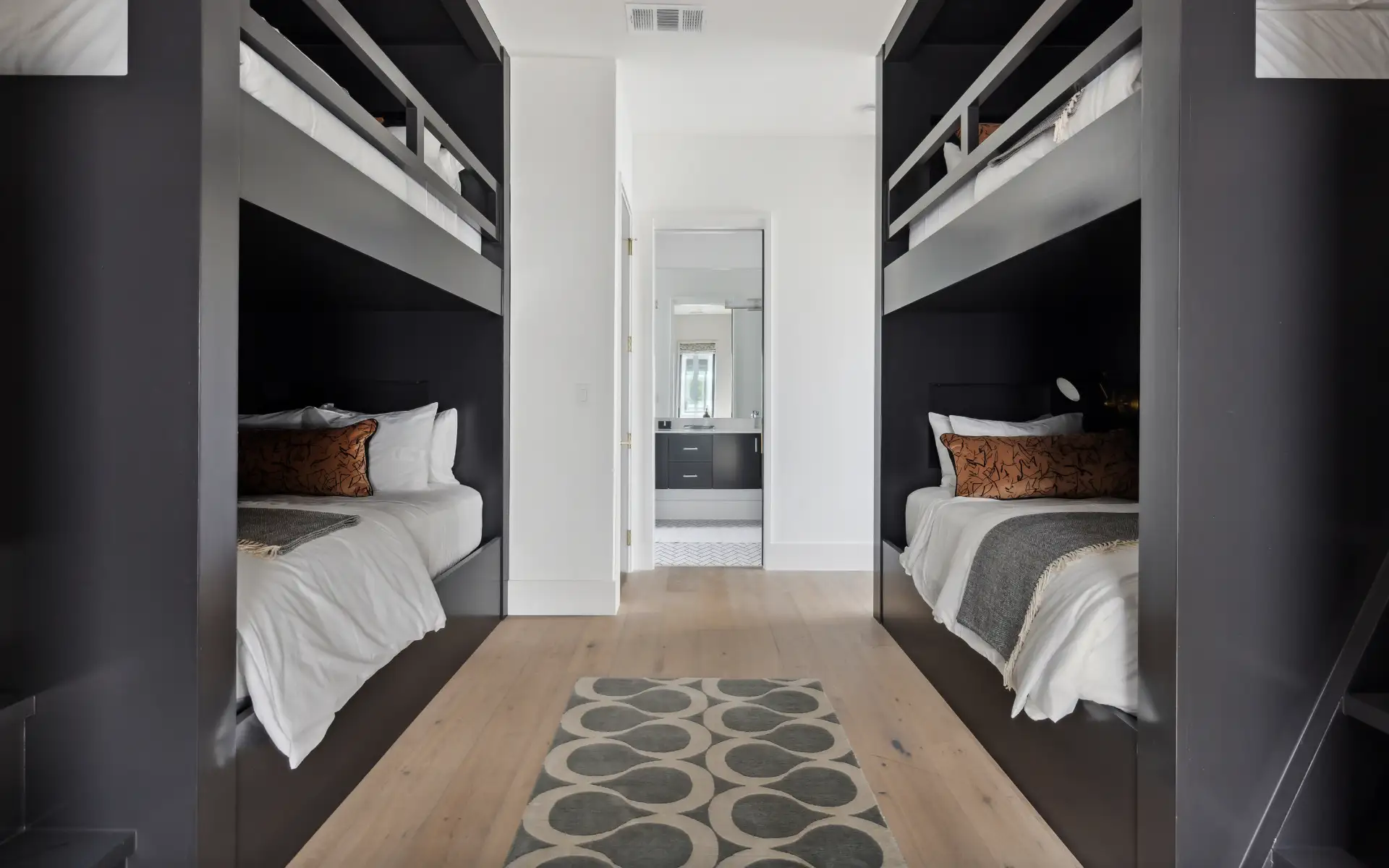 Long cove listing home southshore70 gallery63 23