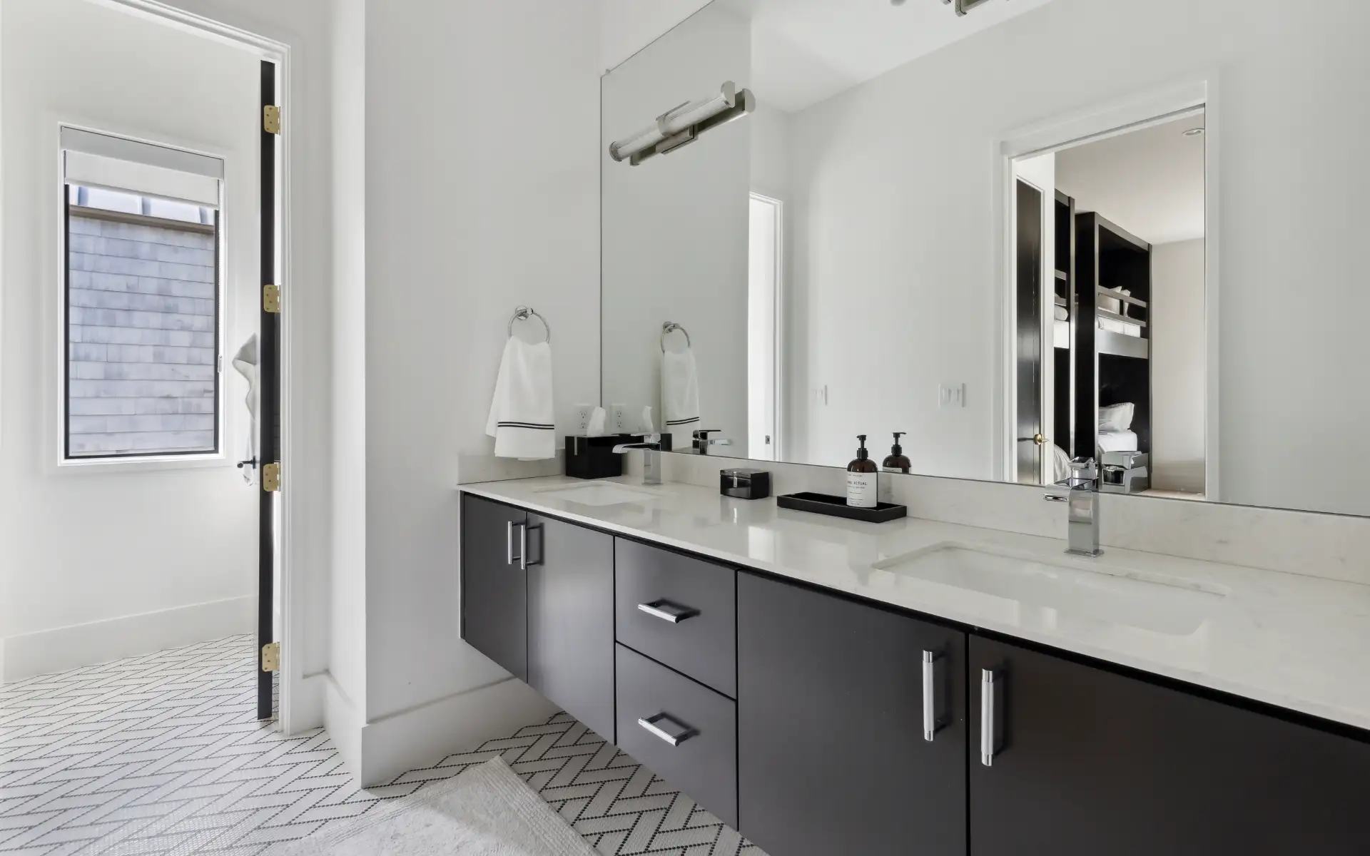 Long cove listing home southshore70 gallery63 25