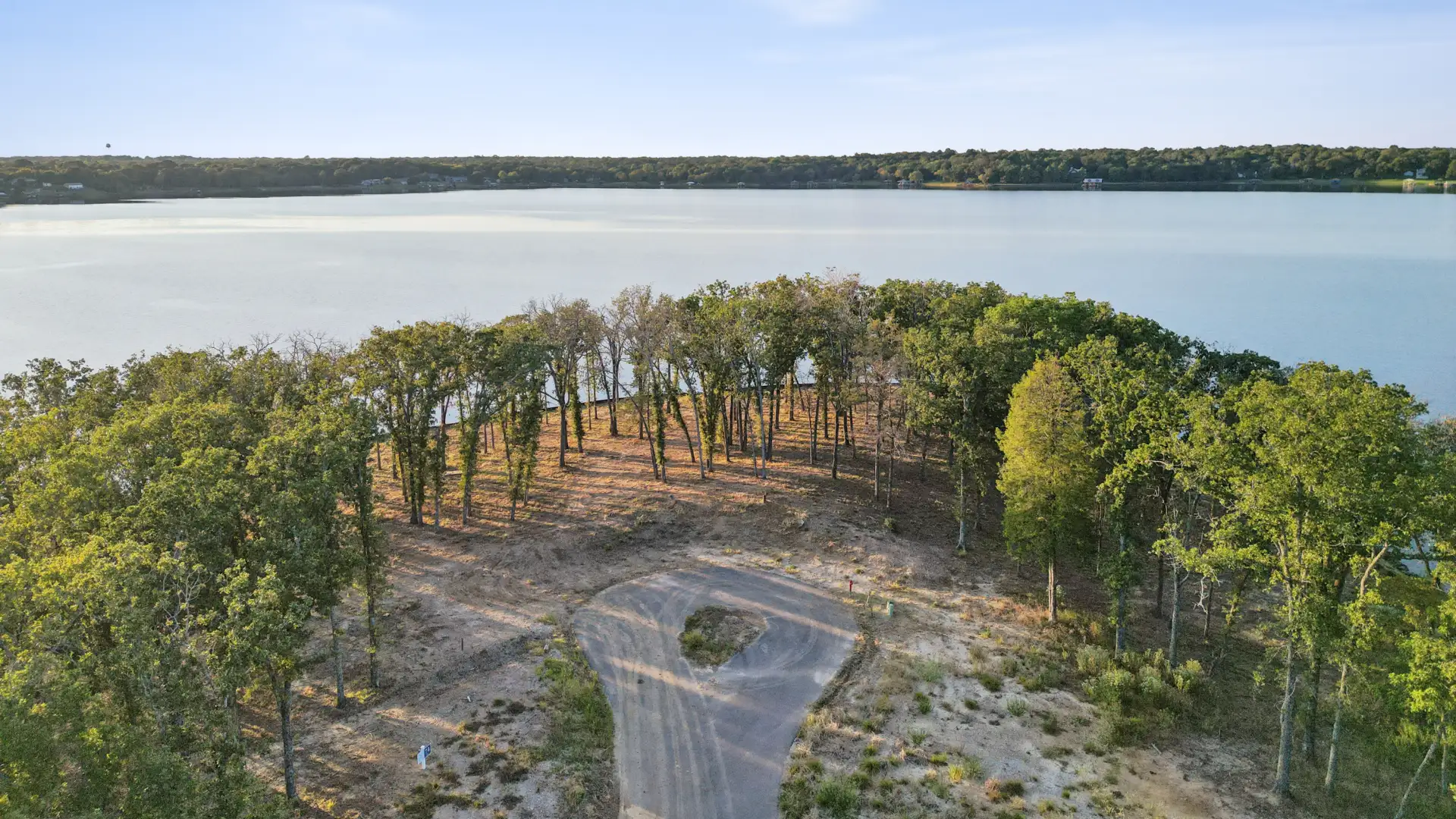 Long cove listing homesite crescent point 75 hero60 02