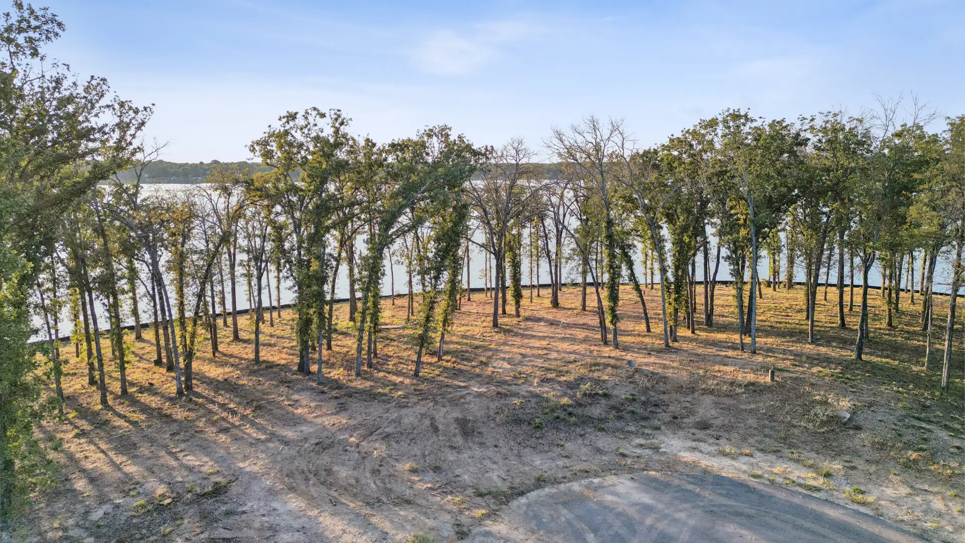 Long cove listing homesite crescent point 75 hero60 05