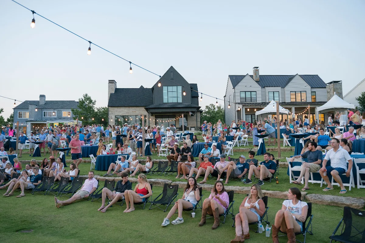 Longcove Memorial Day Gallery