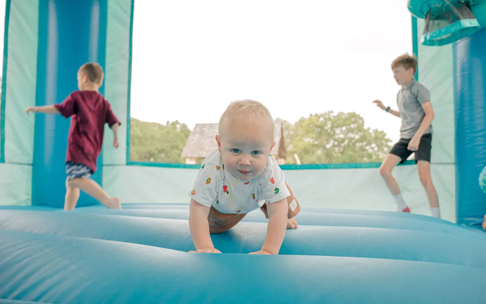 Long cove lifestyle events easter2025 landscape 33