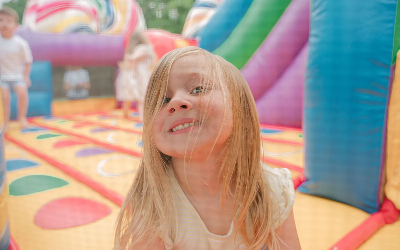 Long cove lifestyle events easter2025 landscape 35