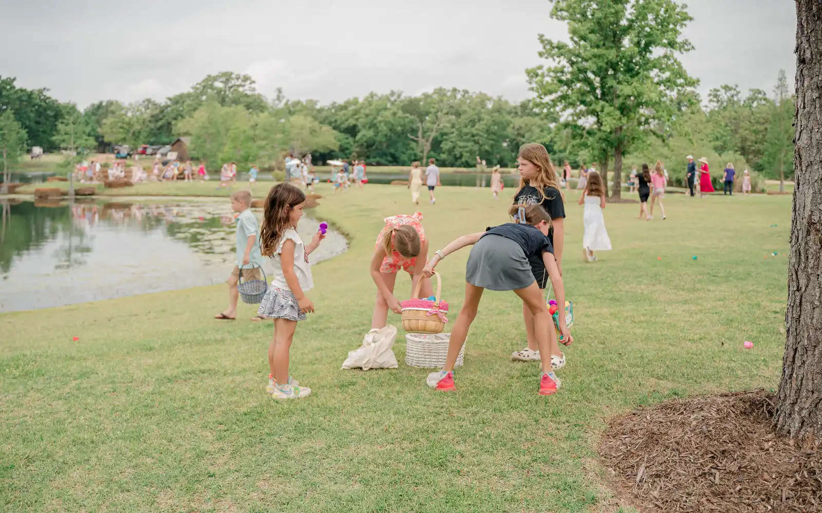 Long cove lifestyle events easter2025 landscape40 01