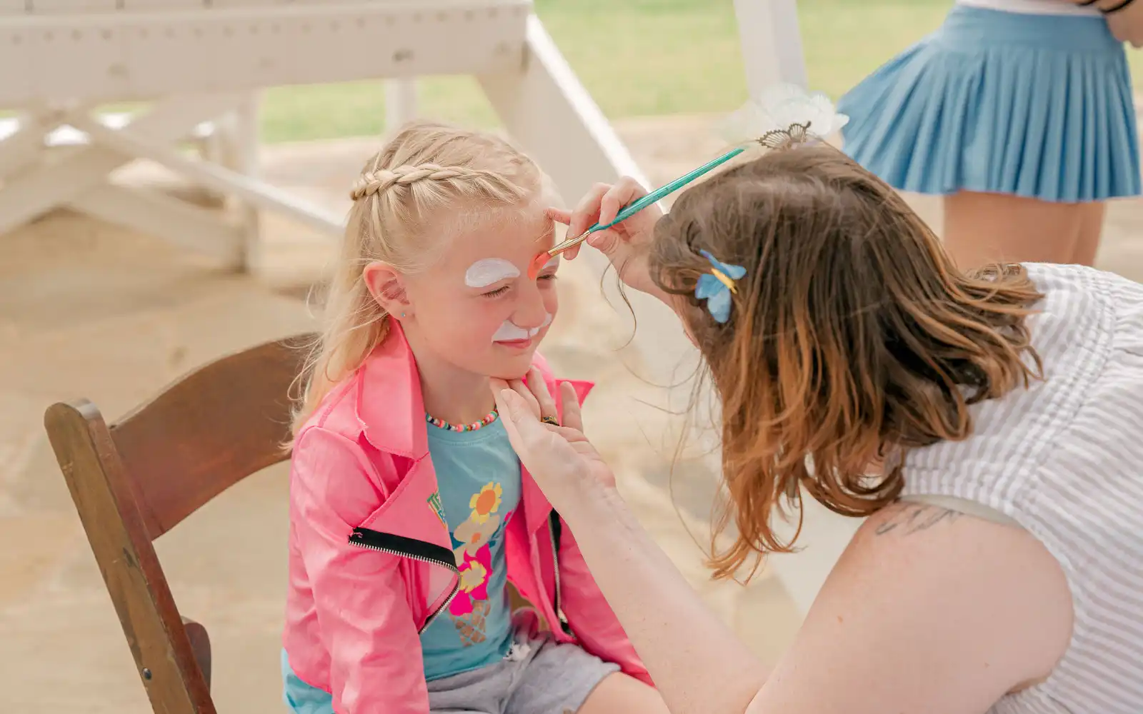 Long cove lifestyle events easter2025 landscape50 28