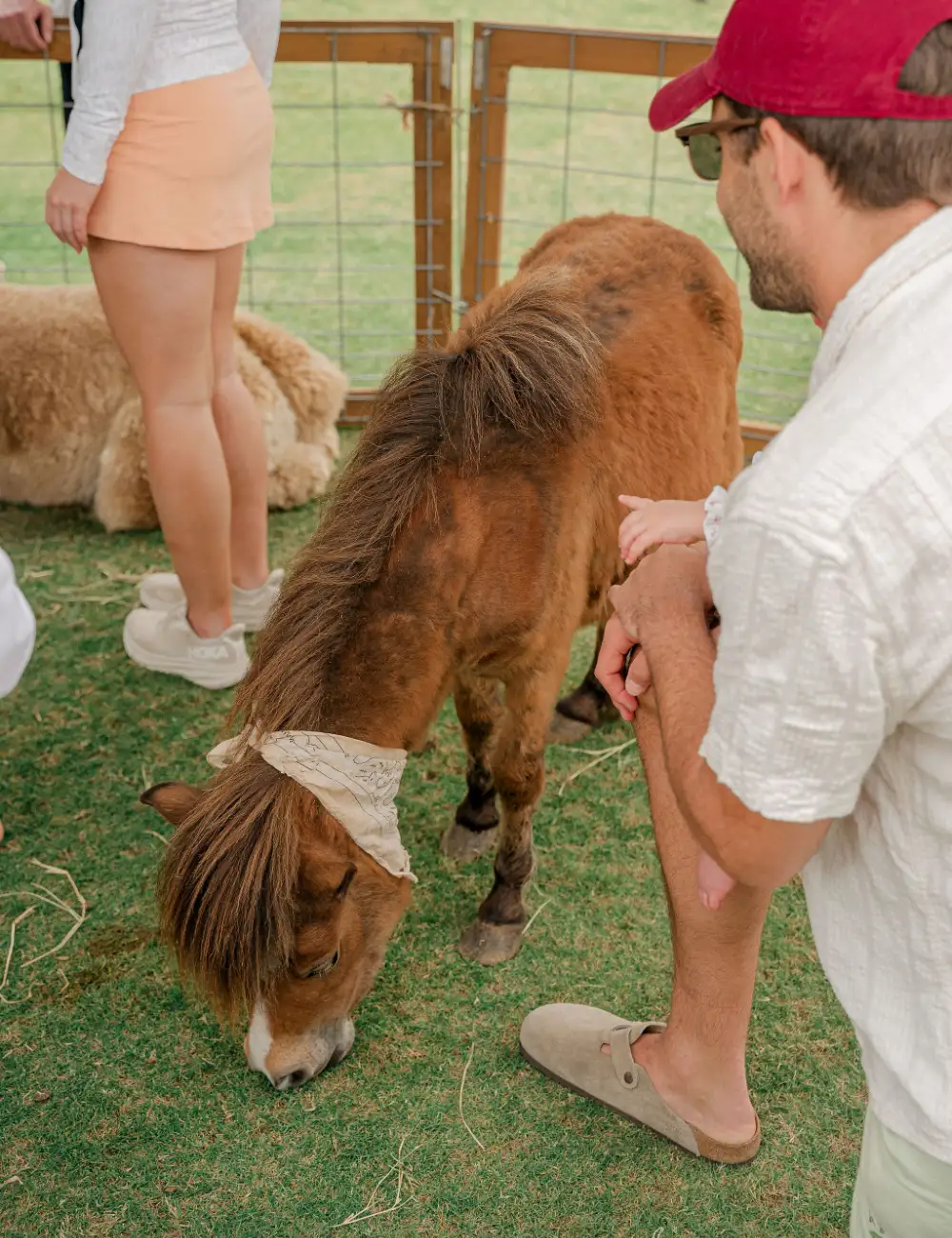 Long cove lifestyle events easter2025 portrait 10