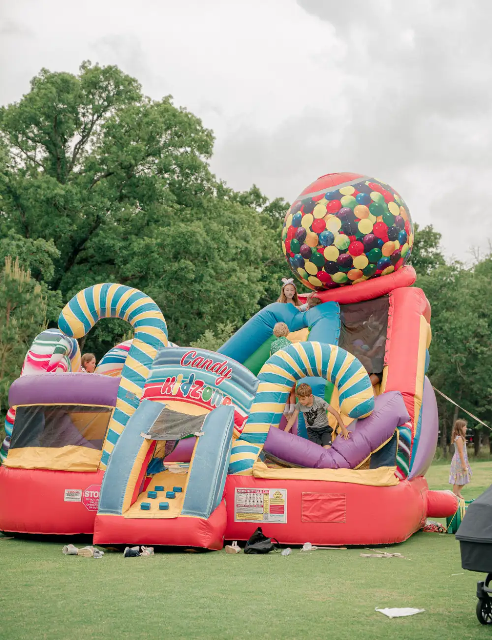 Long cove lifestyle events easter2025 portrait 40