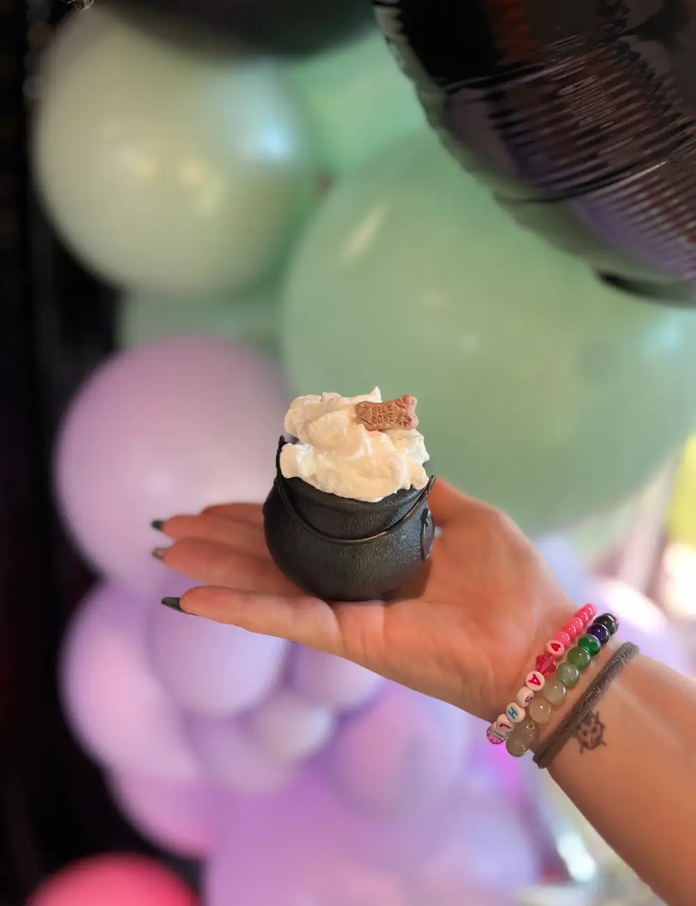 Long cove lifestyle events halloween2025 portrait 02