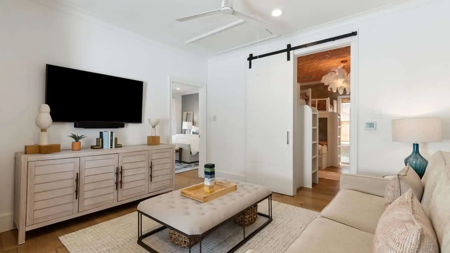 Long cove real estate porch home4 13