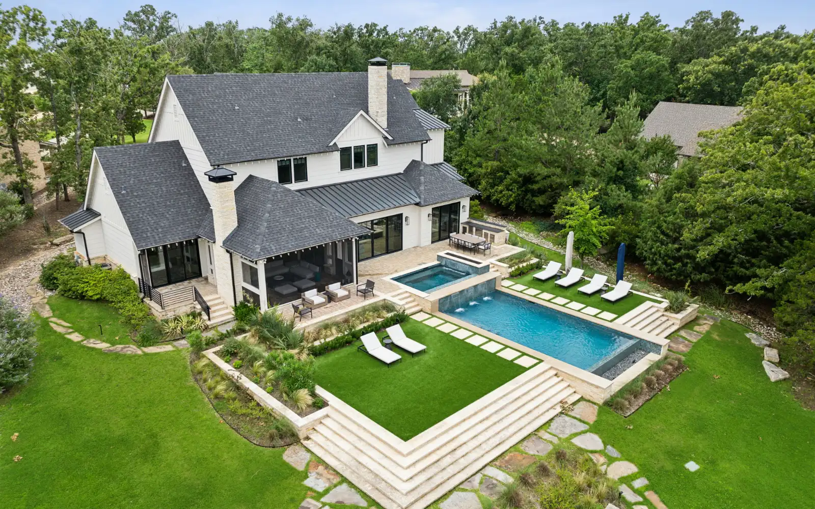 Long cove realestate gallery landscape 01