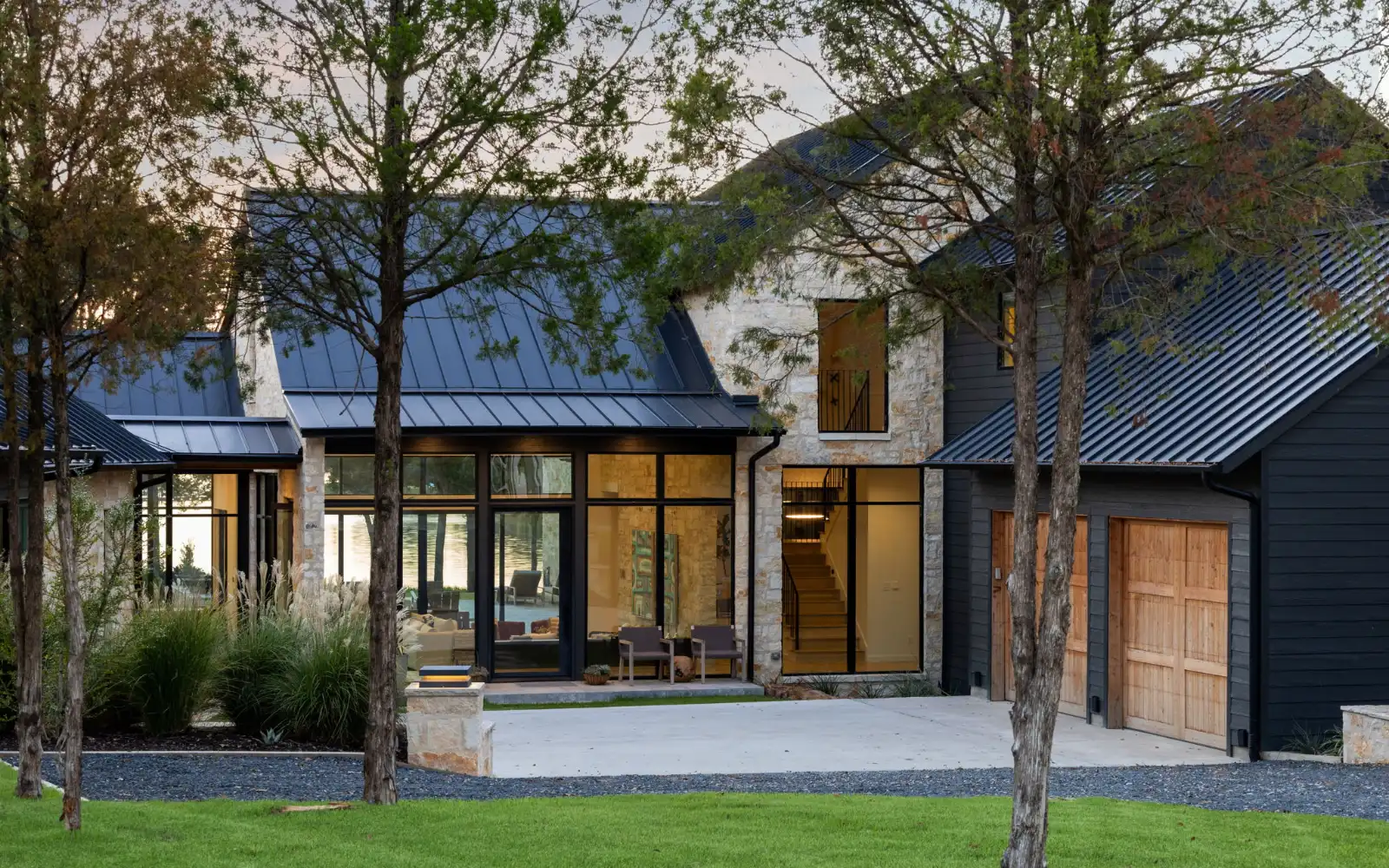 Long cove realestate gallery landscape 03