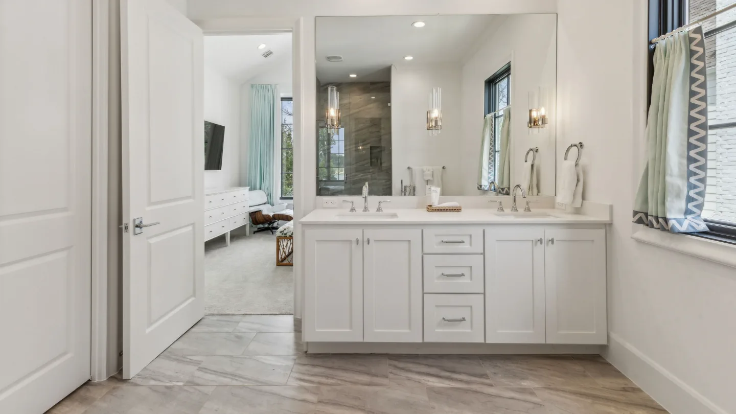 Long cove listing home hendersor bay 26 22